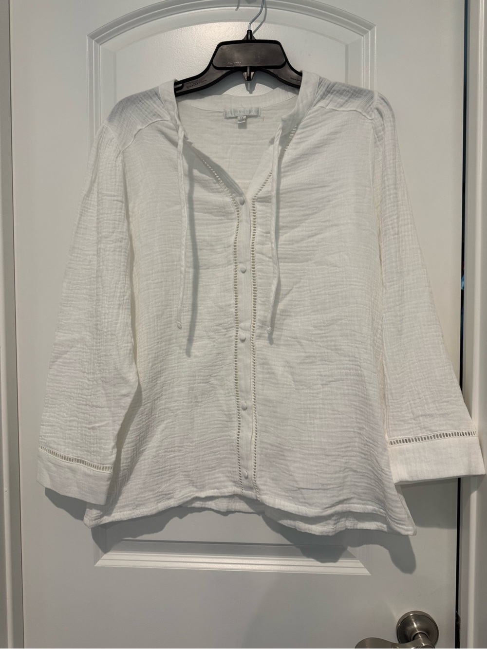 Design History White Hooded Button-Front Tunic